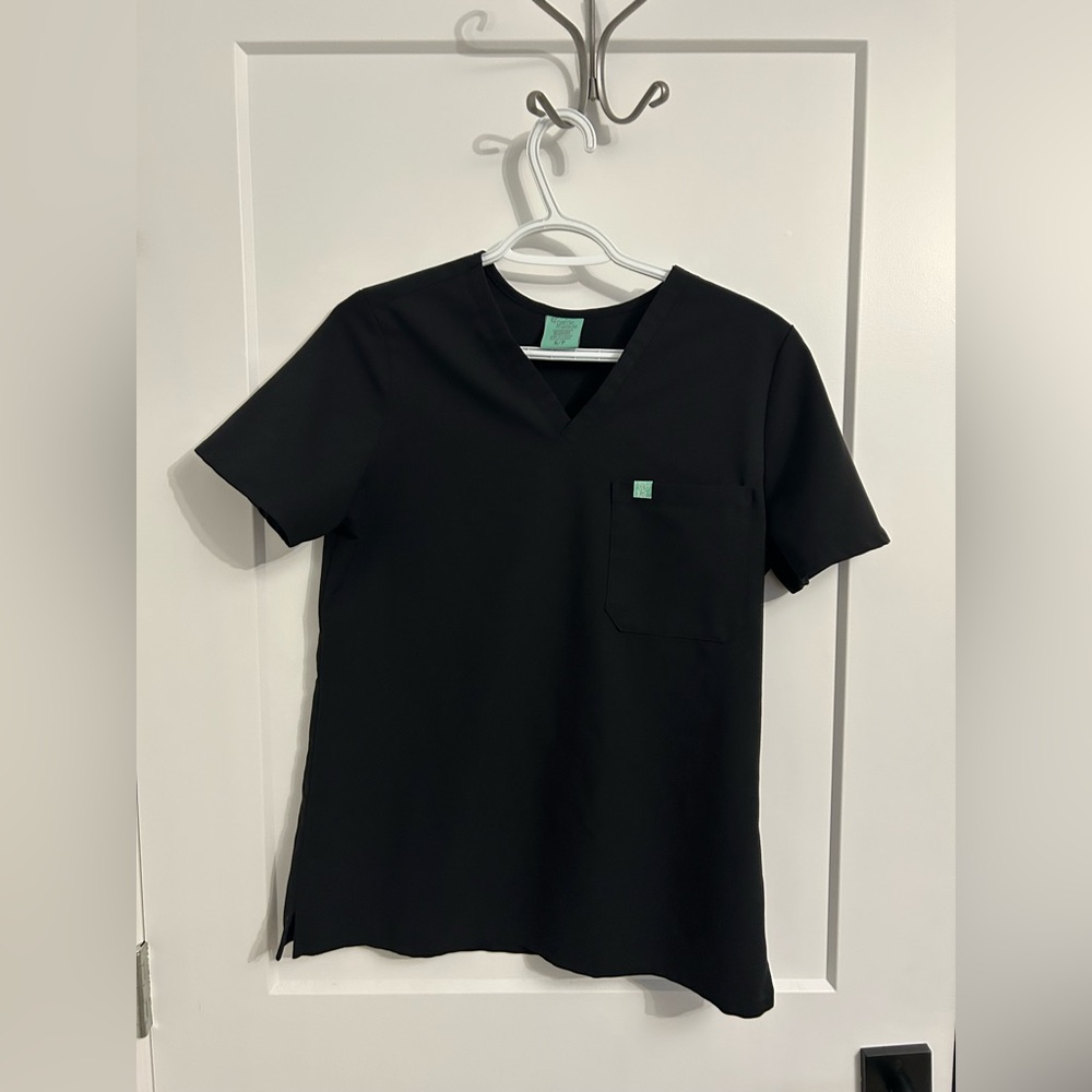 Garde-Malade Black Scrub Top – Size Small – Made in Canada